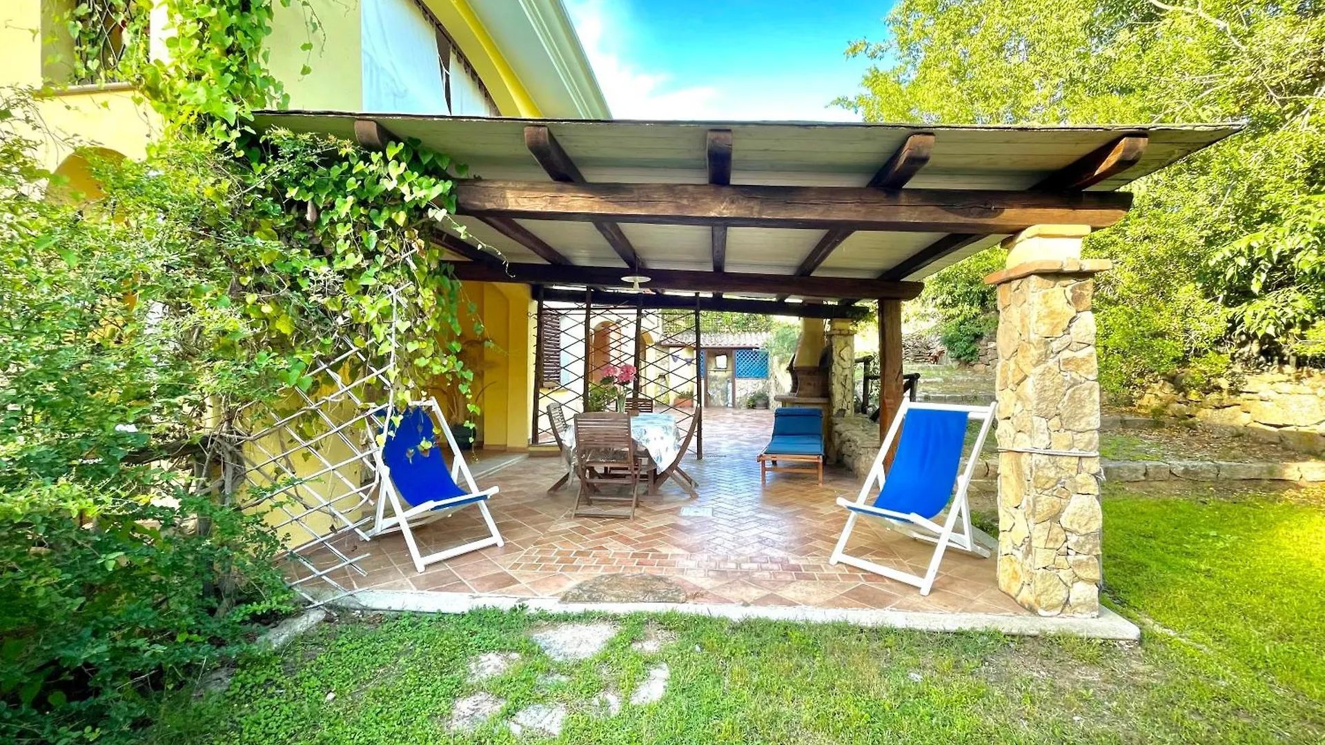 Villa Teresa Apartments Bari Sardo Italy
