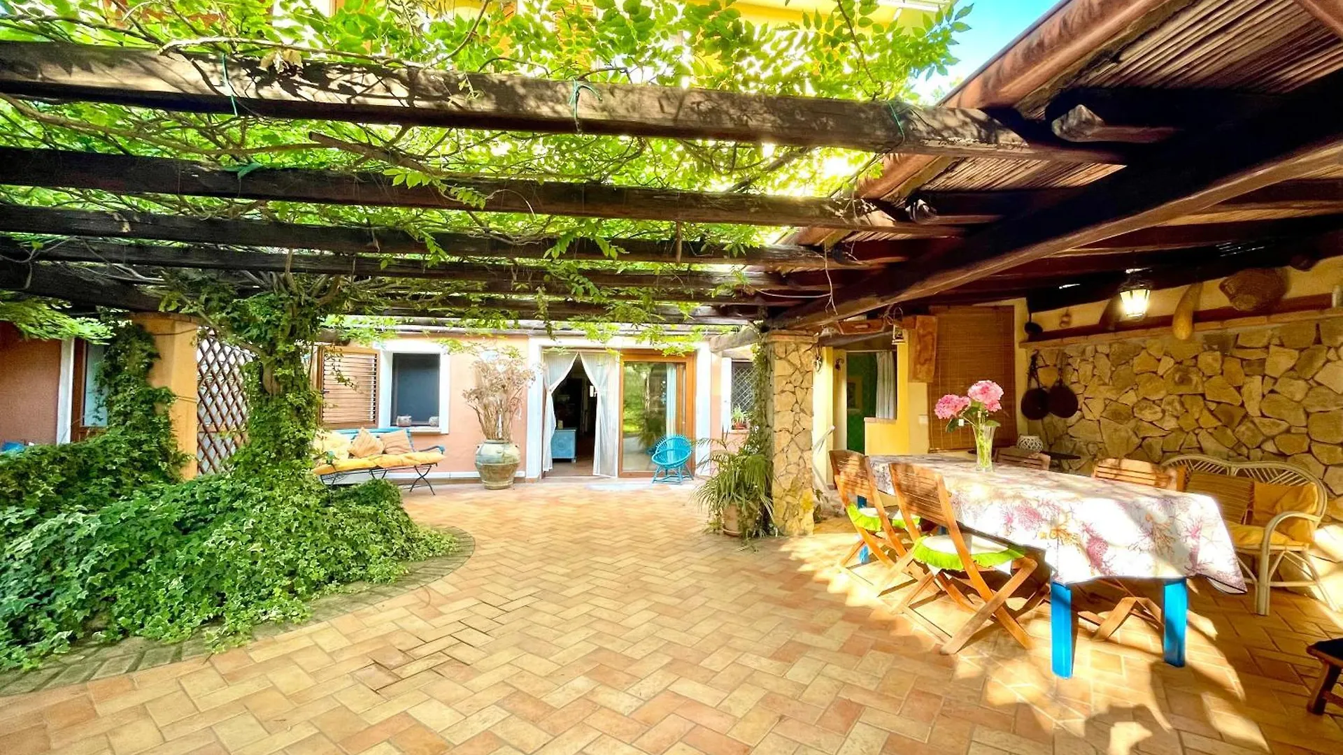 Villa Teresa Apartments Bari Sardo Italy